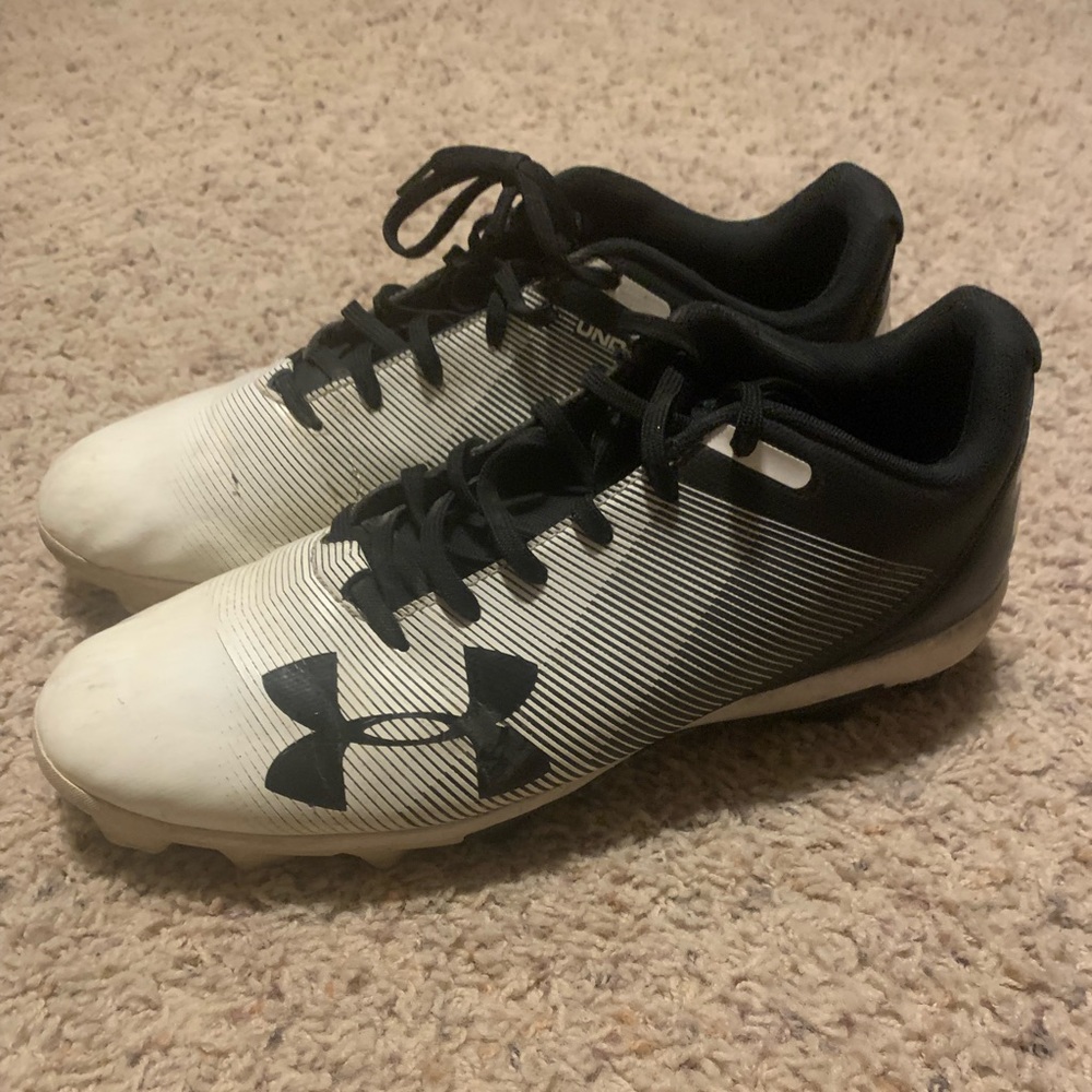 Mens 10.5 baseball cleats